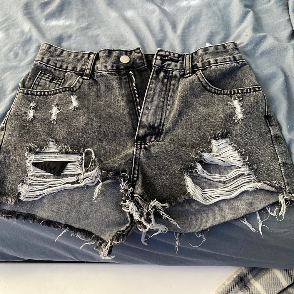shein>black jean shorts ripped size small